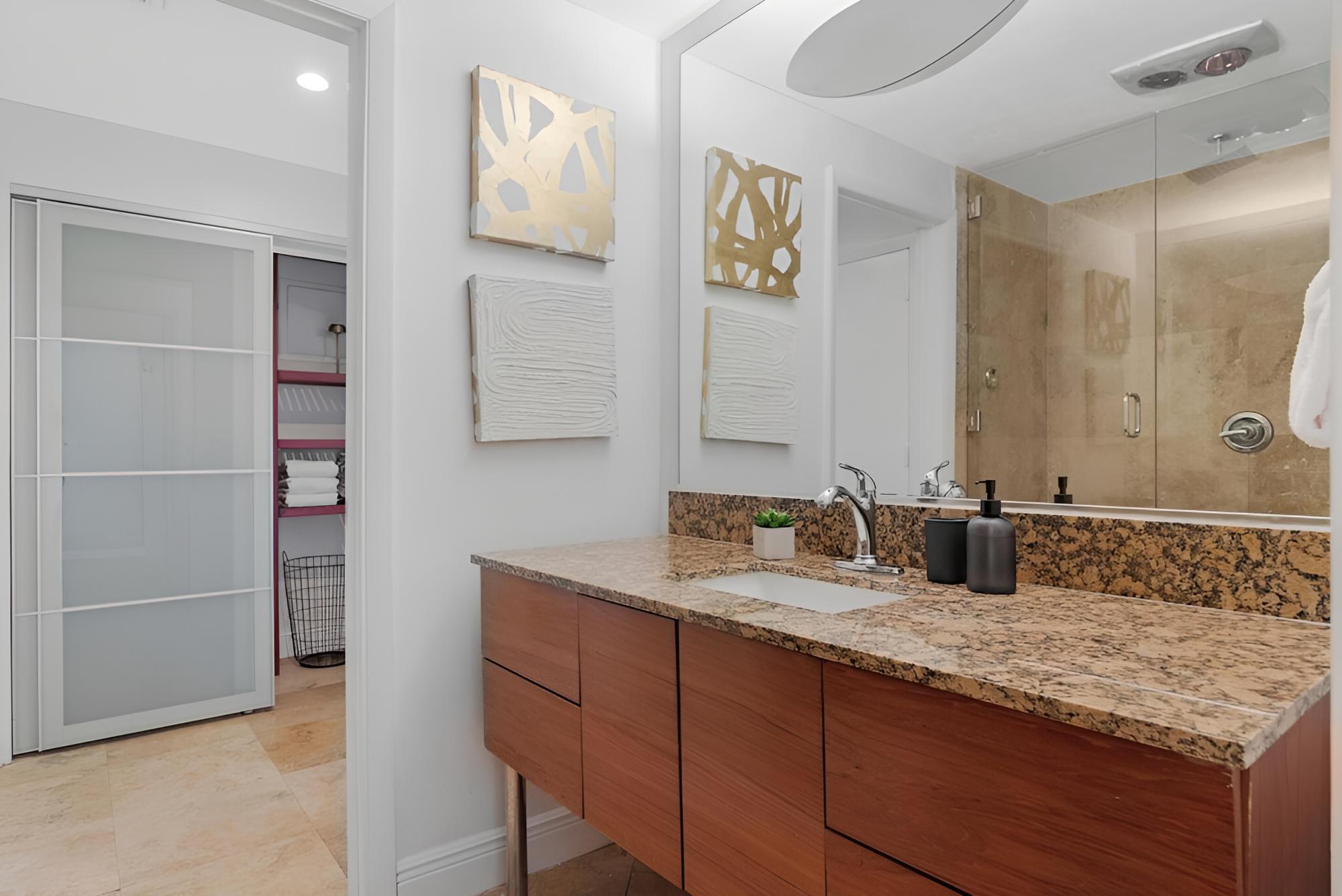 Roami at Biscayne Penthouse