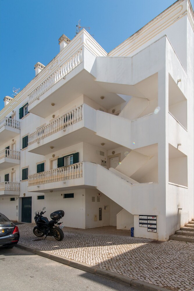 T1 Wifi, Balcony With Bbq, air con 8min Walk From the Marginal of Cabanas view 2