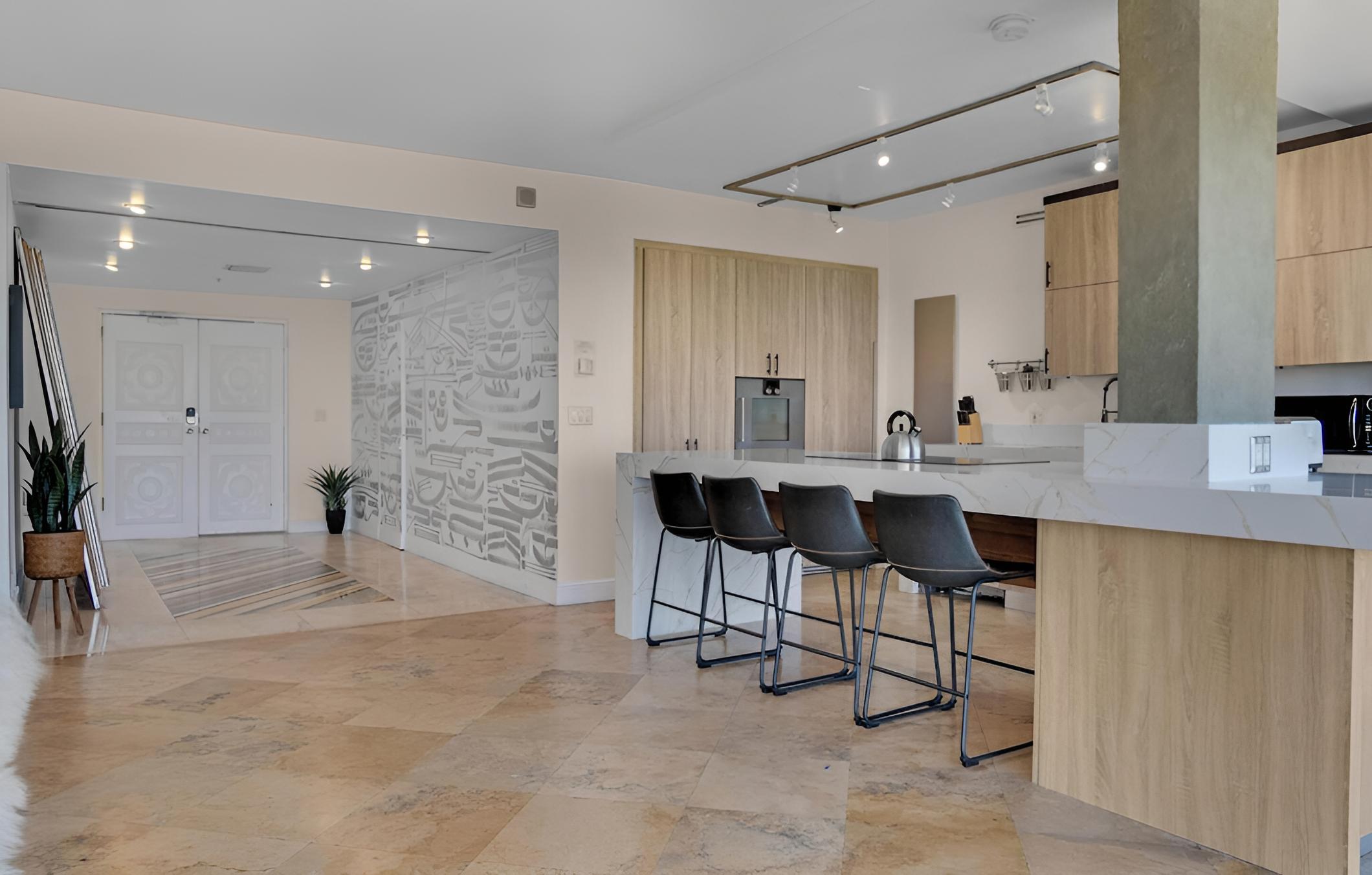 Roami at Biscayne Penthouse