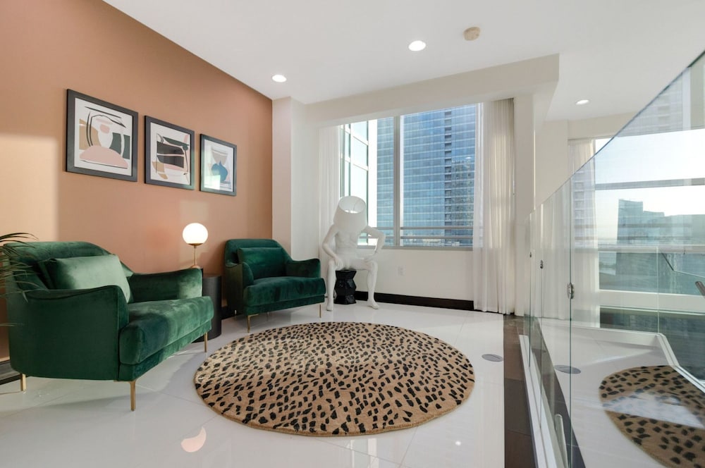 Roami at Brickell Penthouse Downtown