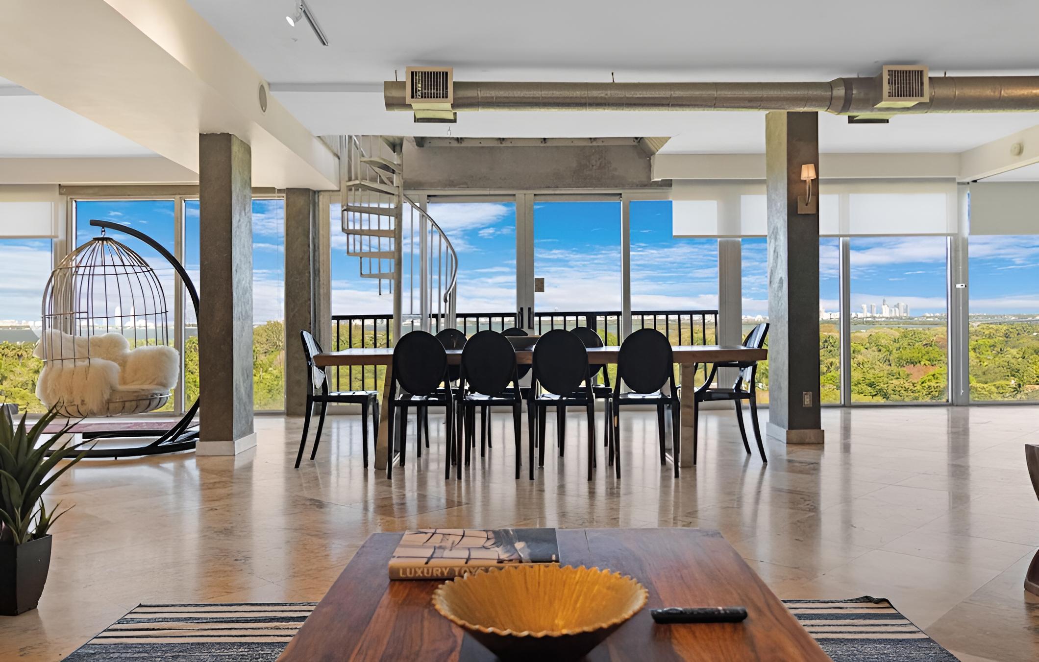 Roami at Biscayne Penthouse