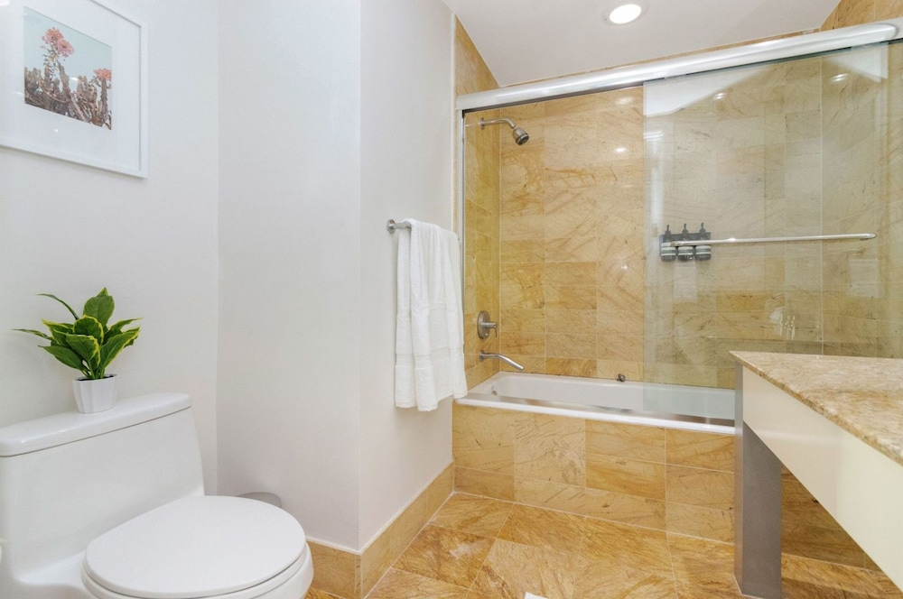 Roami at Brickell Penthouse Downtown