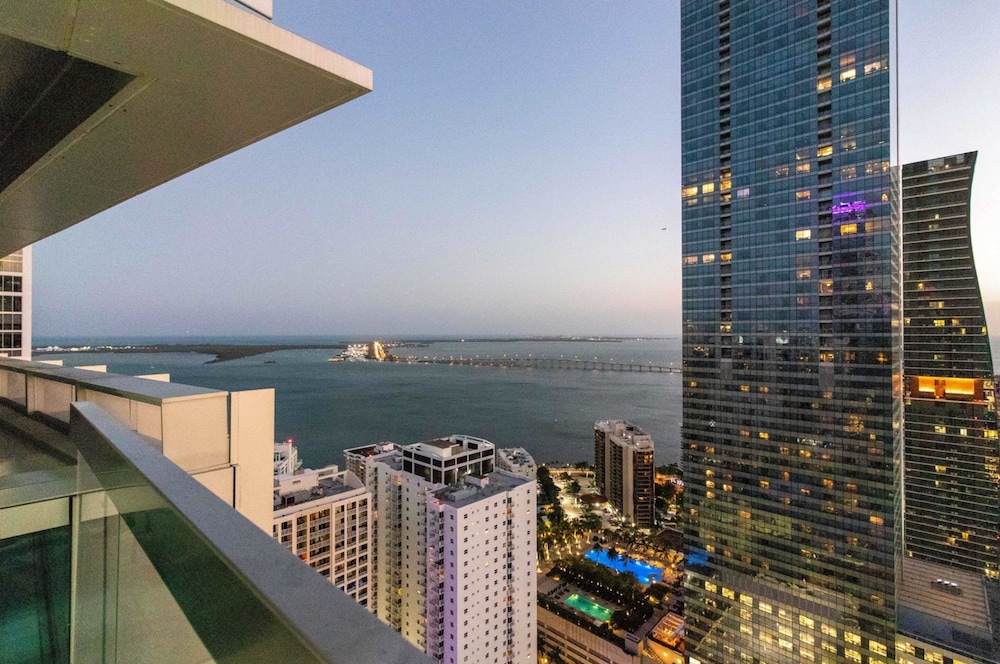 Roami at Brickell Penthouse Downtown