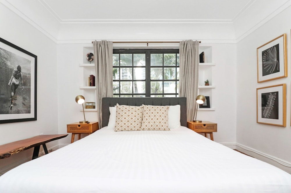 Roami at Edgewater Bungalows