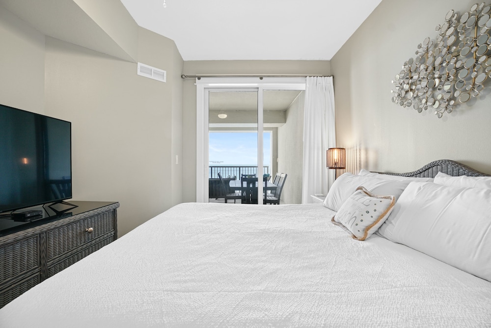 Grand Panama Beach Resort by Panhandle Getaways