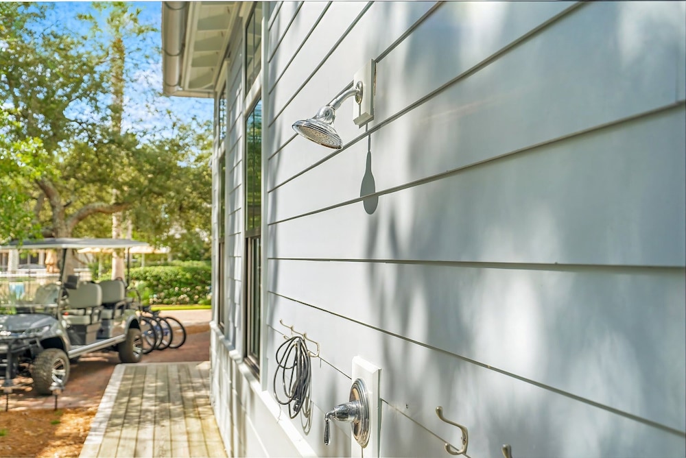 Magnolia Cottages by the Sea by Panhandle Getaways