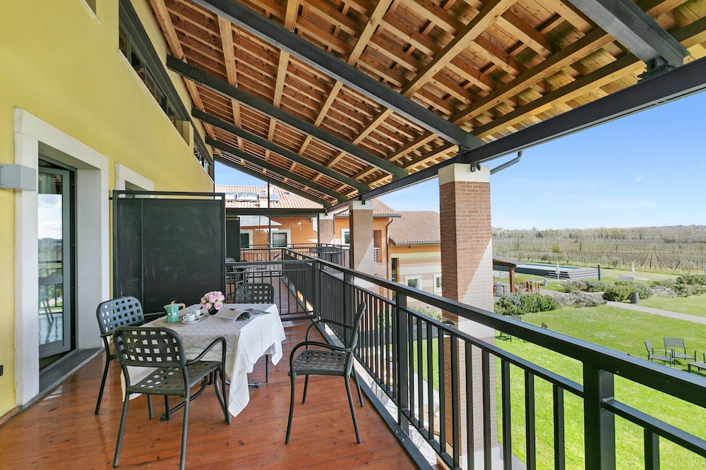 Almavite Wine Resort