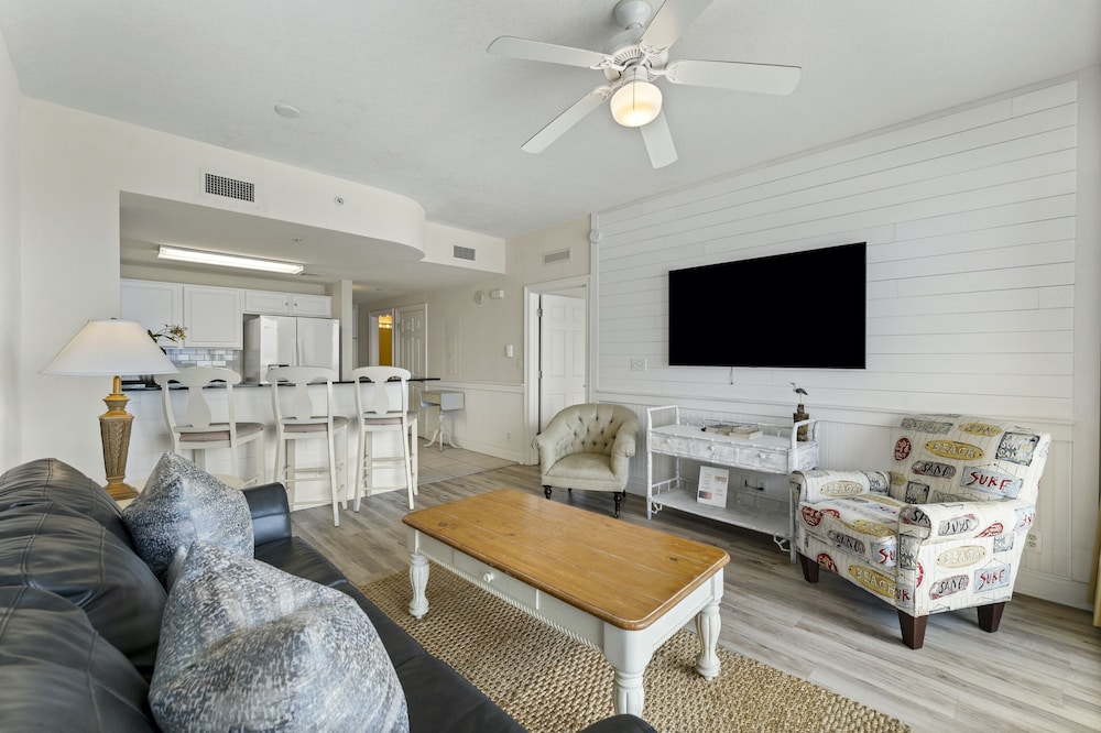 Calypso Beach Resort by Panhandle Getaways