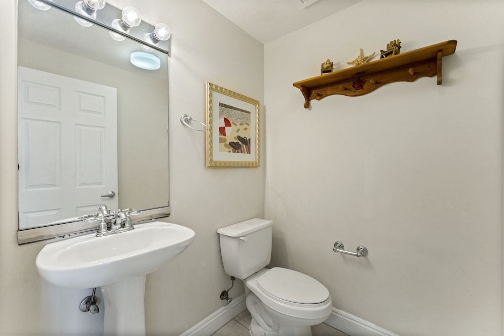 Calypso Beach Resort by Panhandle Getaways