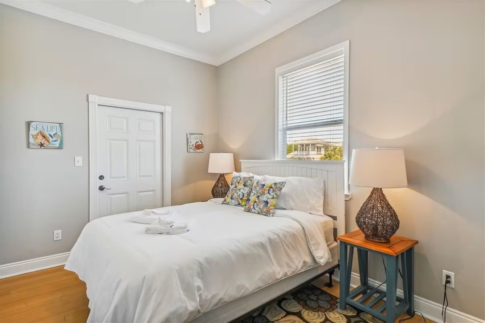 30A Beach House - Seagrove Escape by PHG