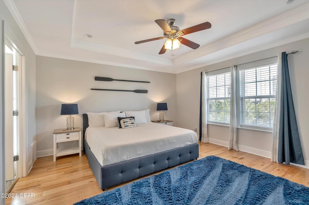 Pet Friendly Beach House - Sunset Escape