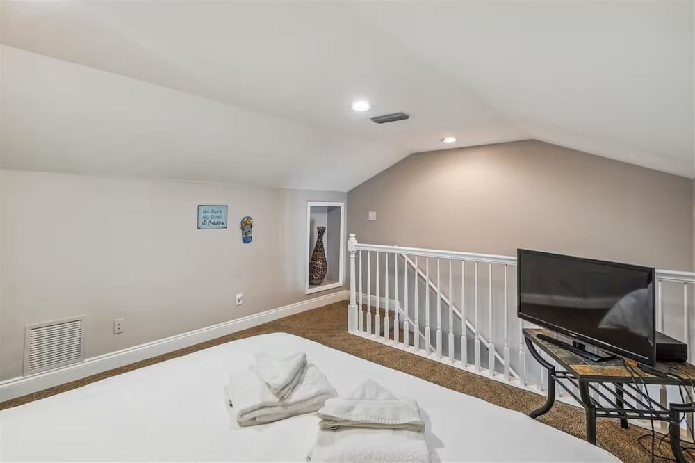 30A Beach House - Seagrove Escape by PHG