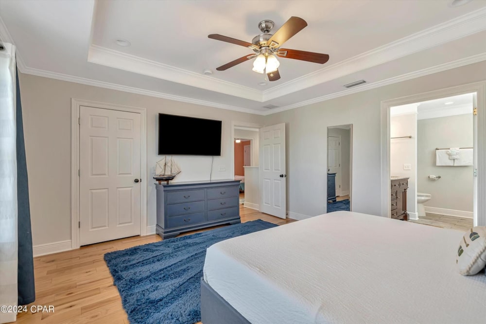 Pet Friendly Beach House - Sunset Escape