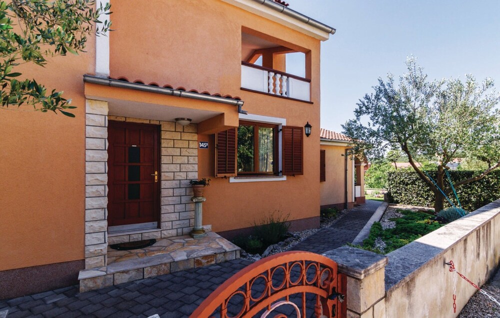 Obrovackrusevo, Modern apt w. Terrace & sea View view 4