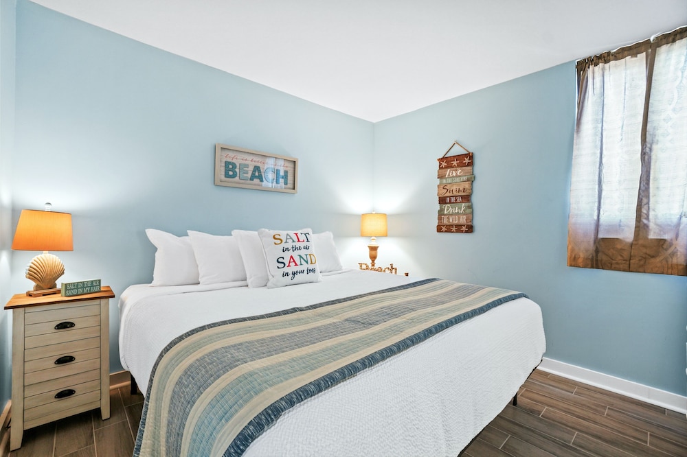 Sunbird Beach Resort By PHG