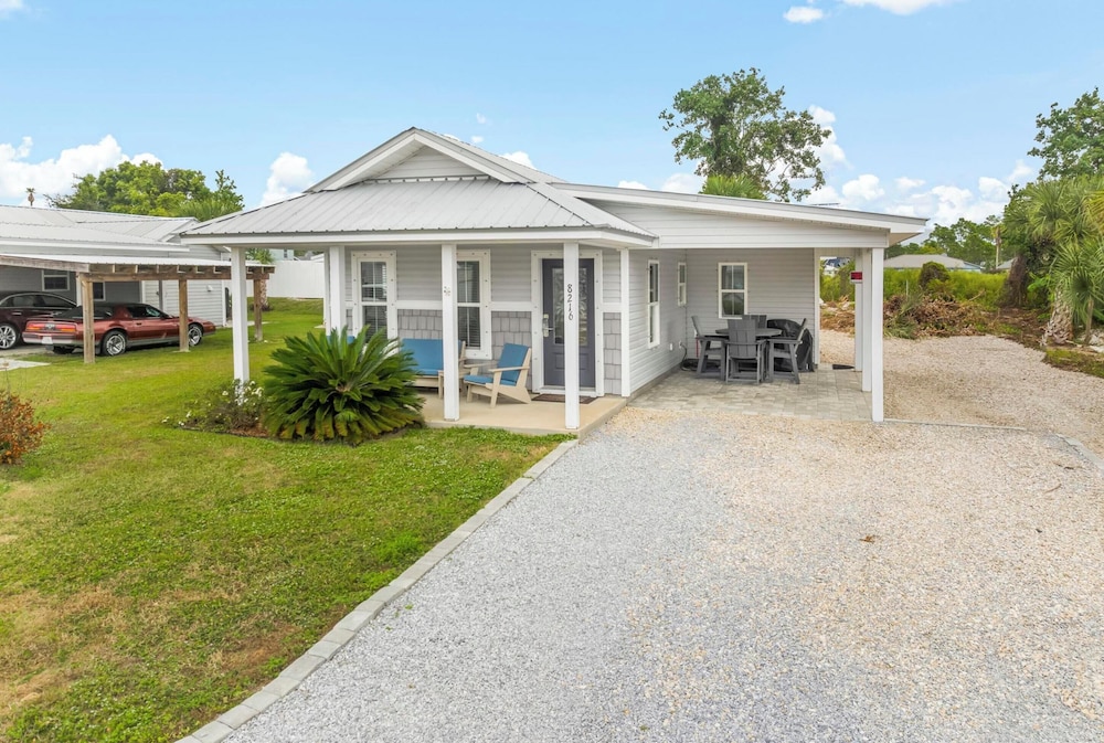 Beach House - Sun-kissed Cottage by PHG