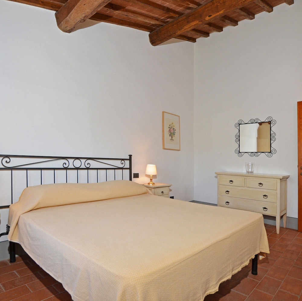 Francigena 5 view 4