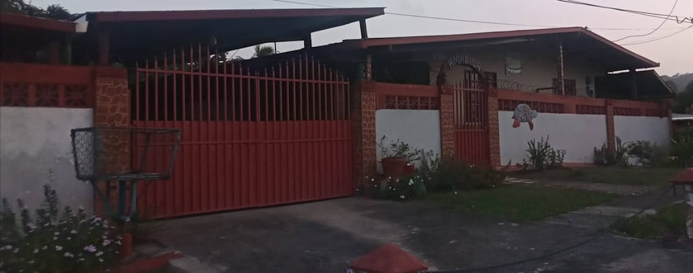 Cozy La Chorrera Villa With Private Patio & Nature Views