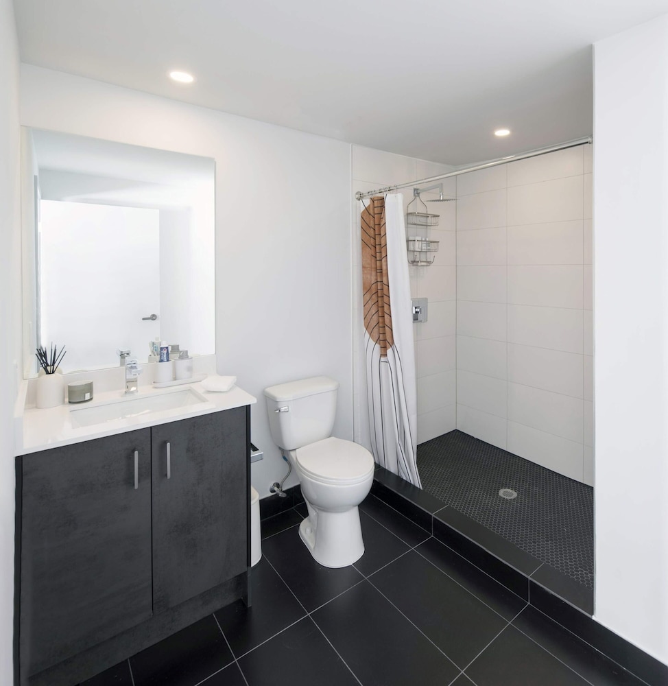 w Stylish 1BR in Wynwood