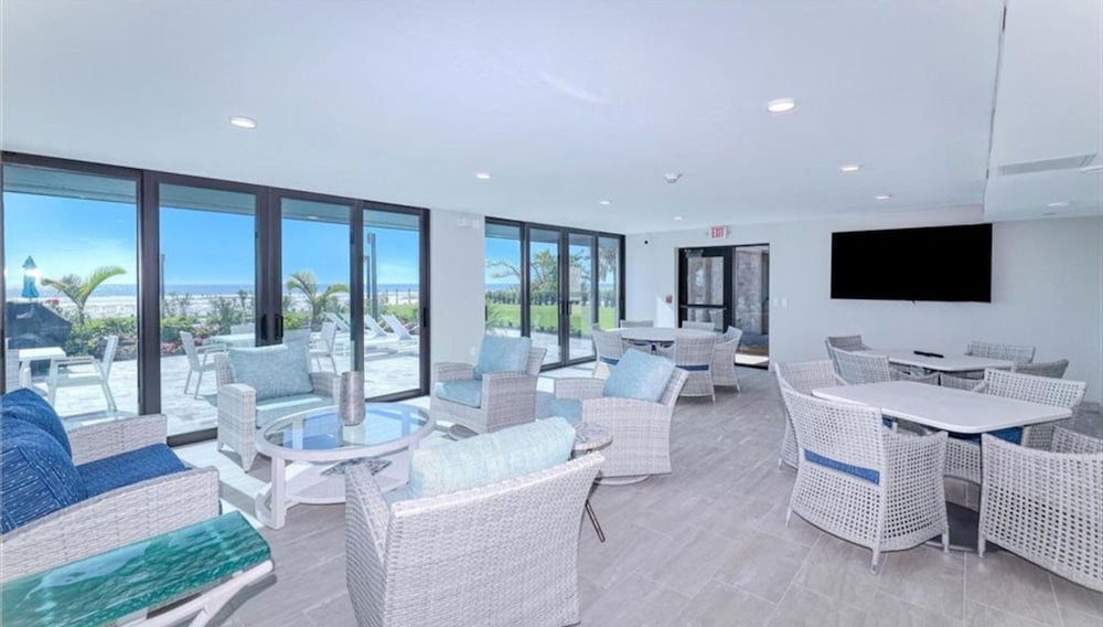 Caper Beach Club Penthouse 2