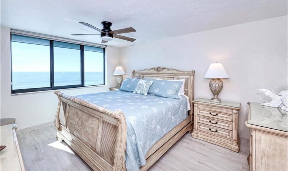 Caper Beach Club Penthouse 2