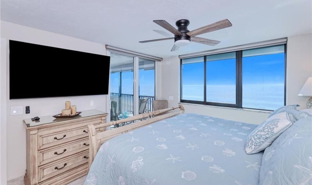 Caper Beach Club Penthouse 2