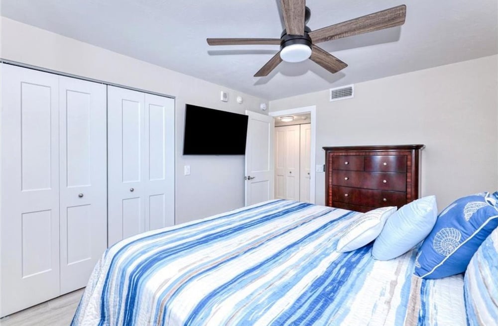 Caper Beach Club Penthouse 2