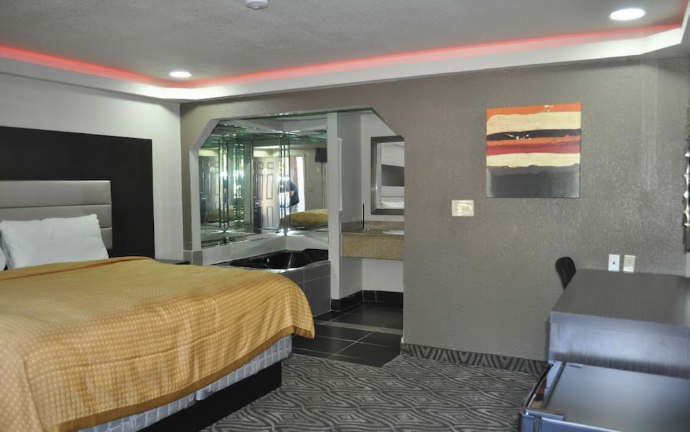 Downtown Suites Dallas view 2