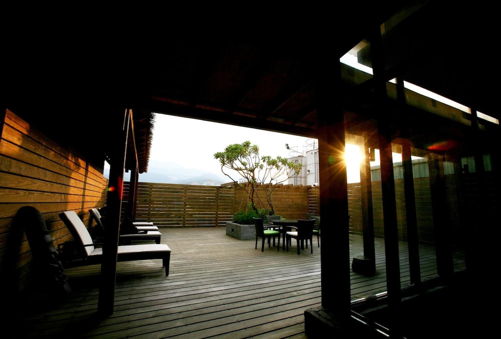 Chat Hot Spring Resort