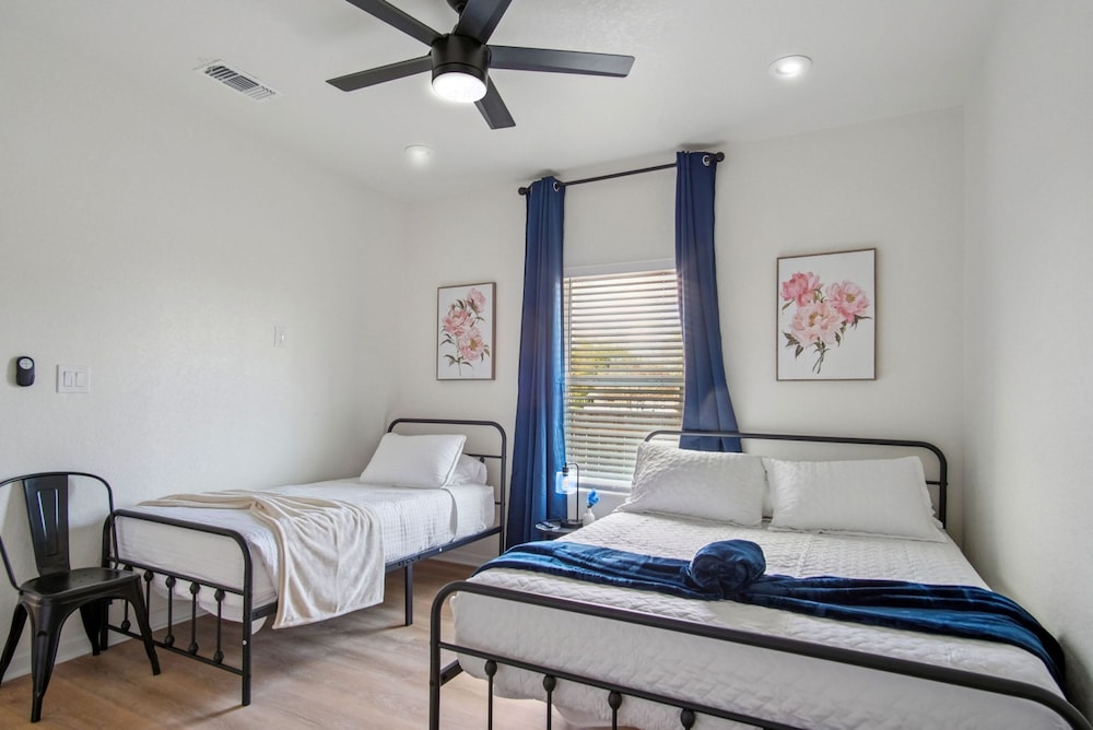 Your Inner-city Sanctuary 3BR 2BA Near Riverwalk