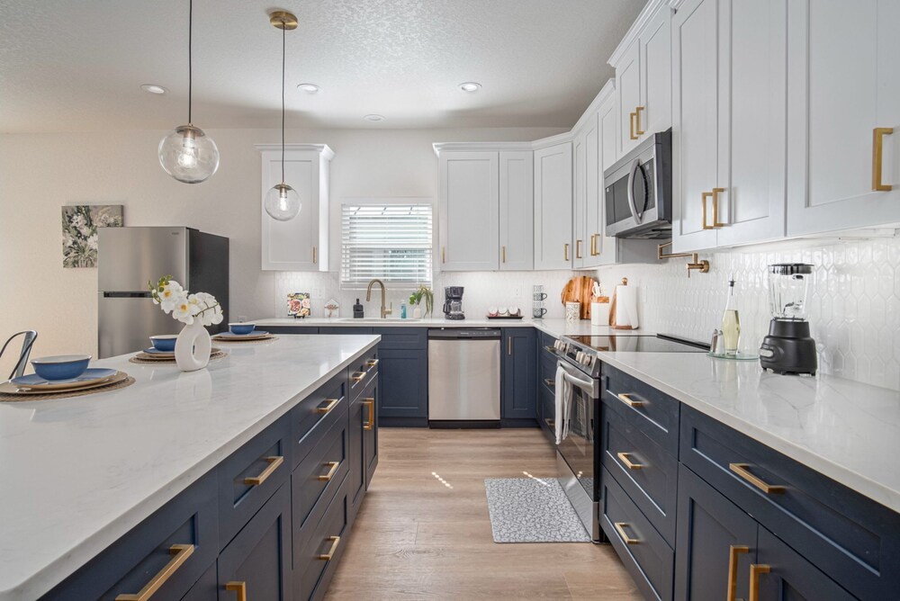 Enjoy 4BR 3BA Comfort Convenience Near Downtown