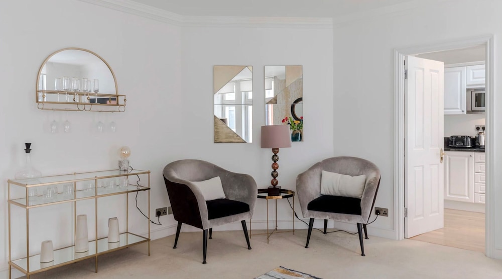 The Mayfair Muse - by Out of Office Lifestyle