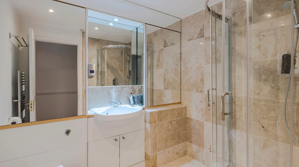 The Mayfair Muse - by Out of Office Lifestyle