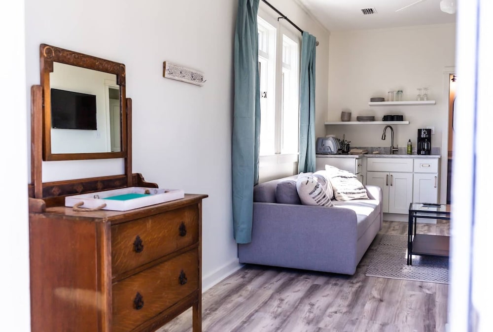 Days Like This -spacious Home Steps From the Beach