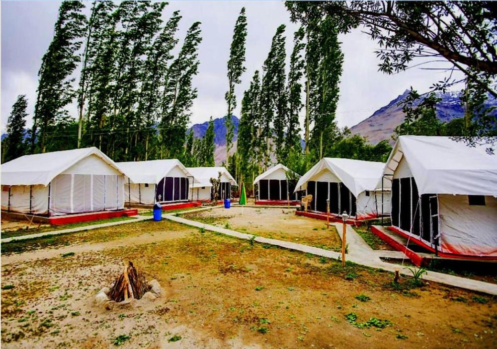 TIH AlpenGlow Camp - Nubra view 4