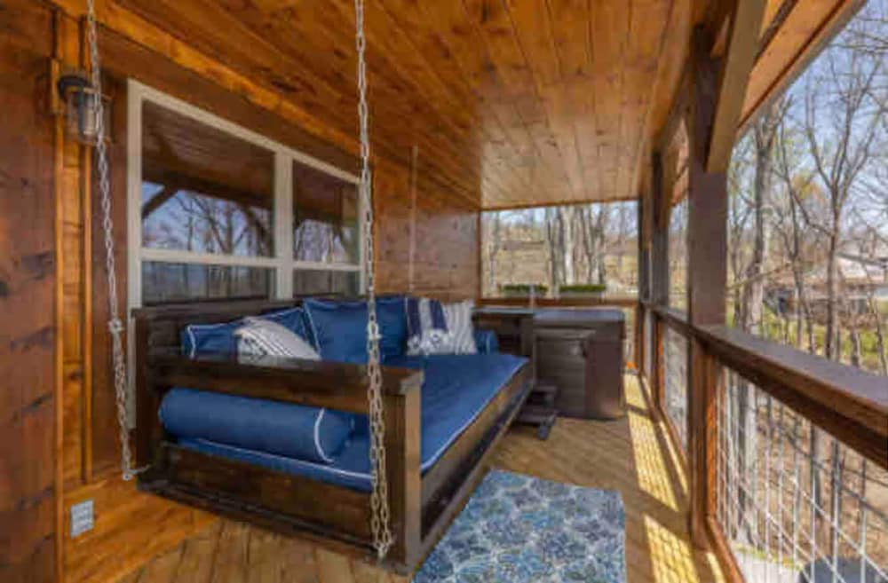 Lux Cabin Smoky Mtn View Dog Friendly Hot Tub