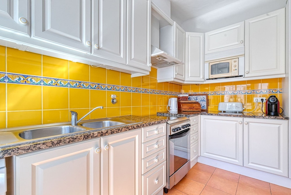 14B Quinta do Paraiso Amazing House Located in t