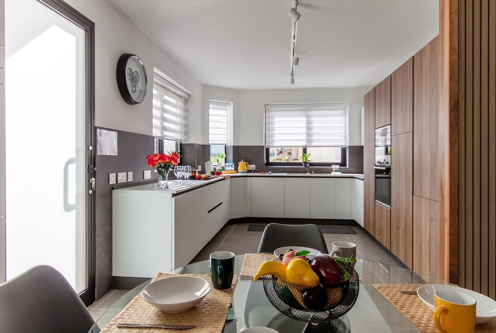 Exceptional Sunlit Apart Marsaskala Bay view 5