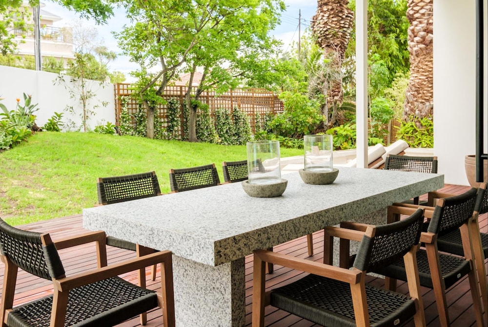 Mountain View Holiday Villa w Garden and Pool Iliwa