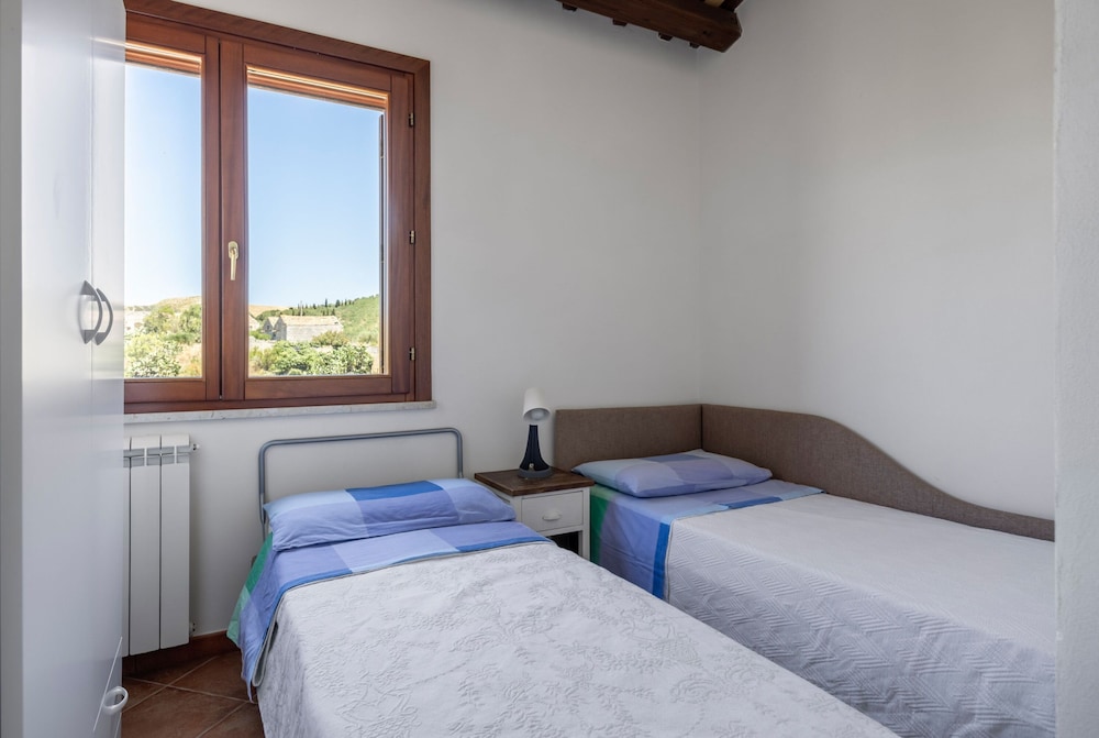 Villa sui Colli Ericini con Piscina by Wonderful Italy