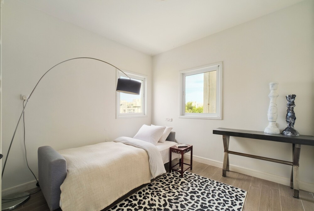 Ramat Aviv Stylish Stay by Sea N' Rent