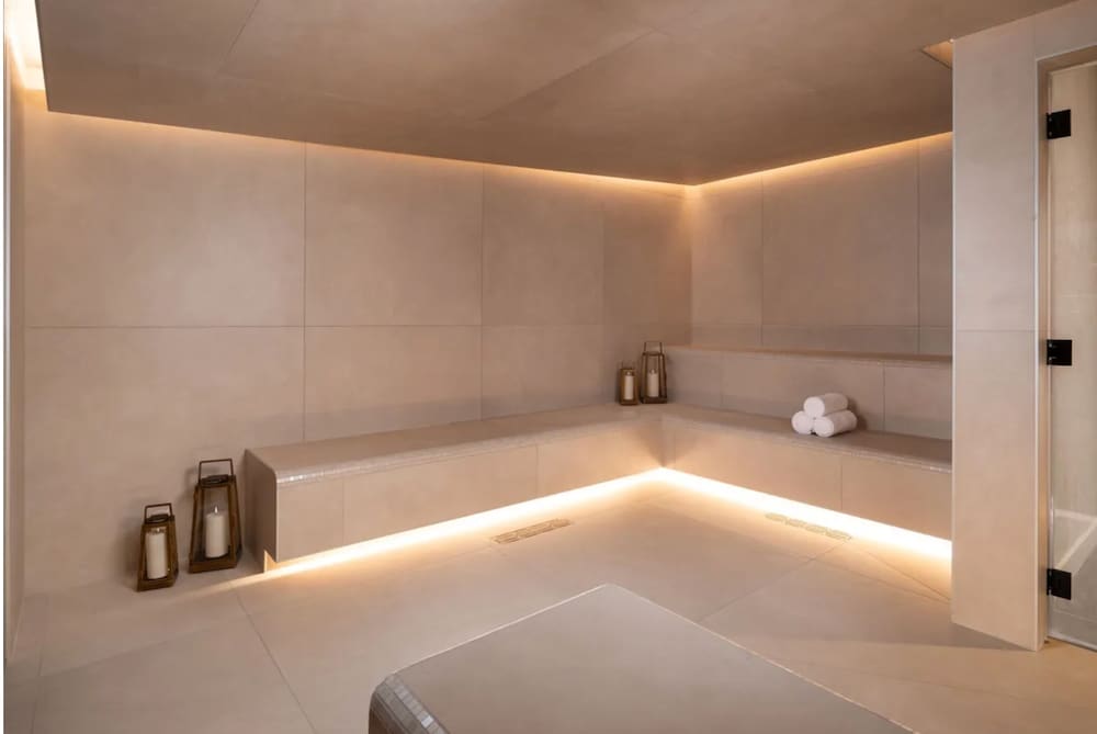 Sky-high Luxury in Downtown Miami
