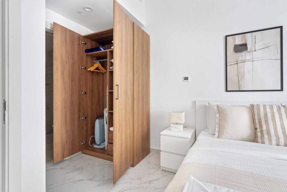 Abu Dhabi Vacations - Silkhaus Oasis Towers - Masdar City - Property Image 26
