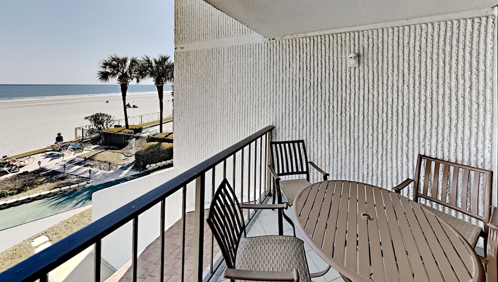 Brigadune 2c 2 Bedroom Condo