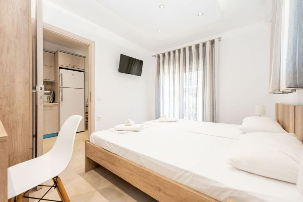 Milonas House Apartments photo 5