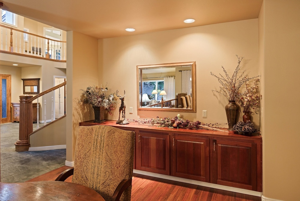 Winners Circle 30 5 Bedroom Home