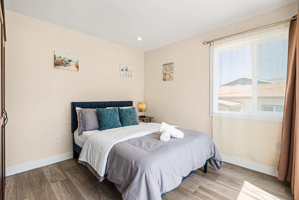 Cozy Quiet Safe Bright 4brs Home in Daly City