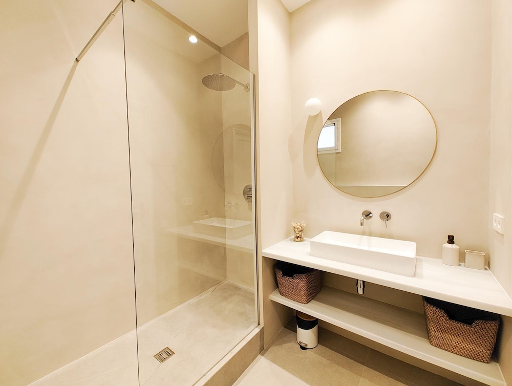 Apartamento de Lujo de Tres Habitaciones