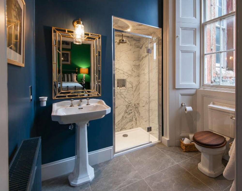 Grand Three Bedroom Apartment