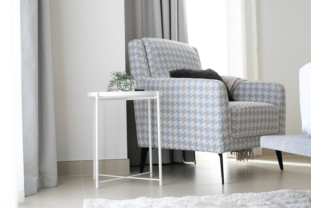 HiGuests - EMAAR 52-42